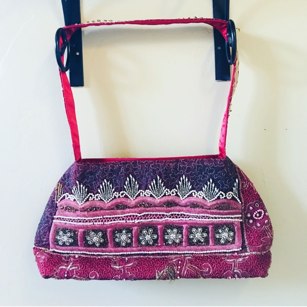 World Finds Fair Trade’s Recycled Sari Bag Purse